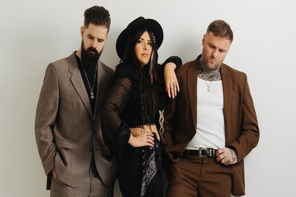 Kris Barras regresa a sus raíces con Hollow Souls y su nuevo sencillo “Borderline”