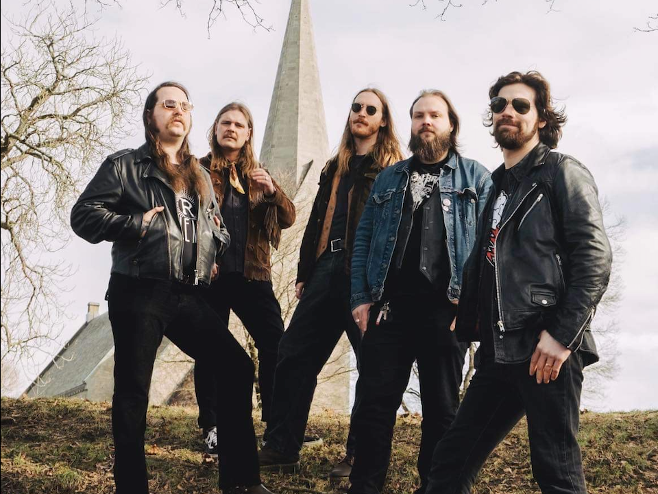 Nueva canción de Håndgemeng titulada «Medieval Knievel».