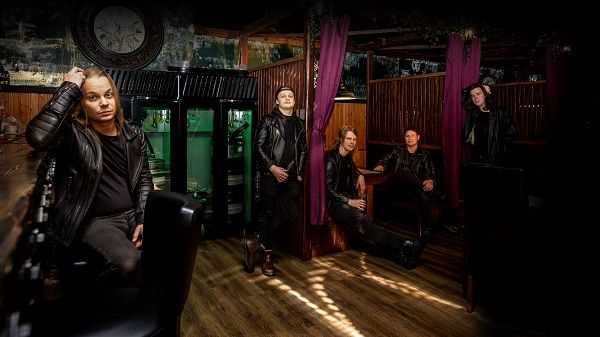 Los finlandeses Phantomy presentan su disco debut