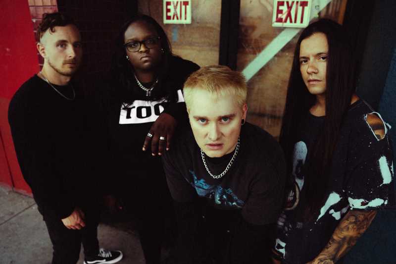 Tetrarch recuerda sus fechas de su primera gira europea