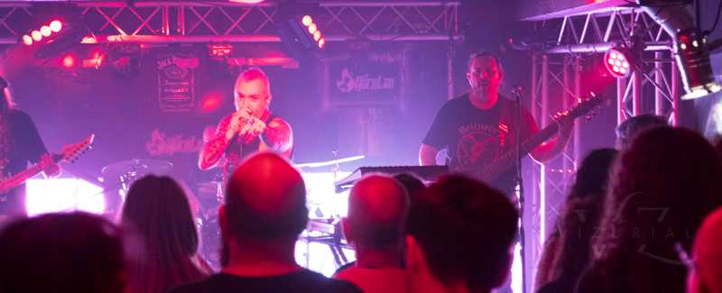 Love Metal Fest con Bushido y Hellvetics: familia  rockera, despedidas y distorsión en The Rock Lab de Coslada