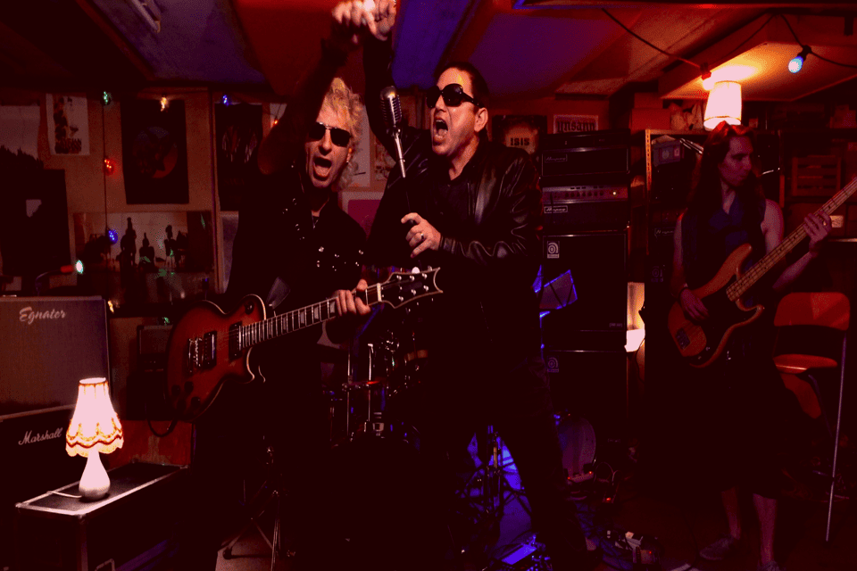 Nuevo videoclip de Naurea para el tema “Beautiful Red Dreams” del inminente disco «Glass Sunshine Love»
