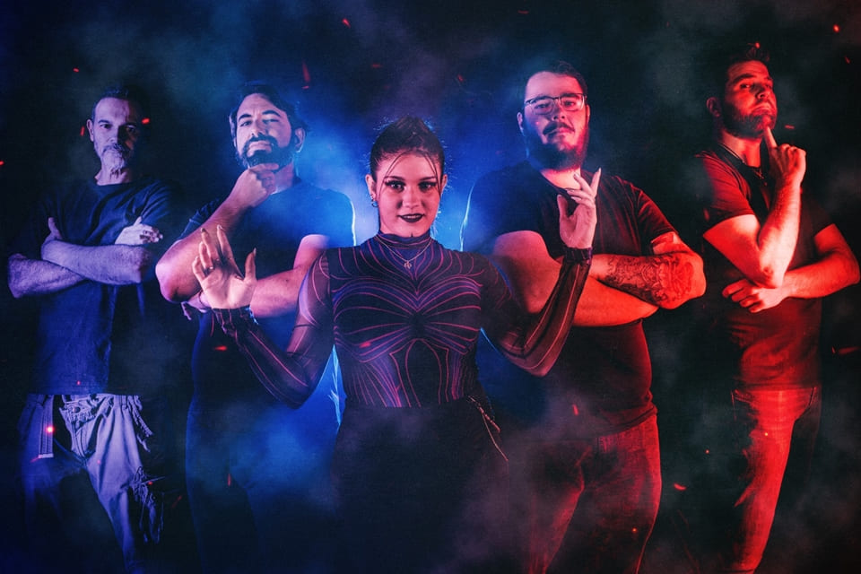 La banda granadina Astter rompe las cadenas en su nuevo single «Tu Prisión»
