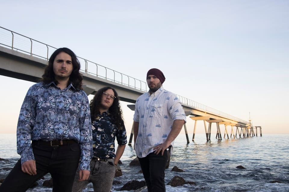 Videoclip de la banda condal Thalassa titulado «Tres Destinos»