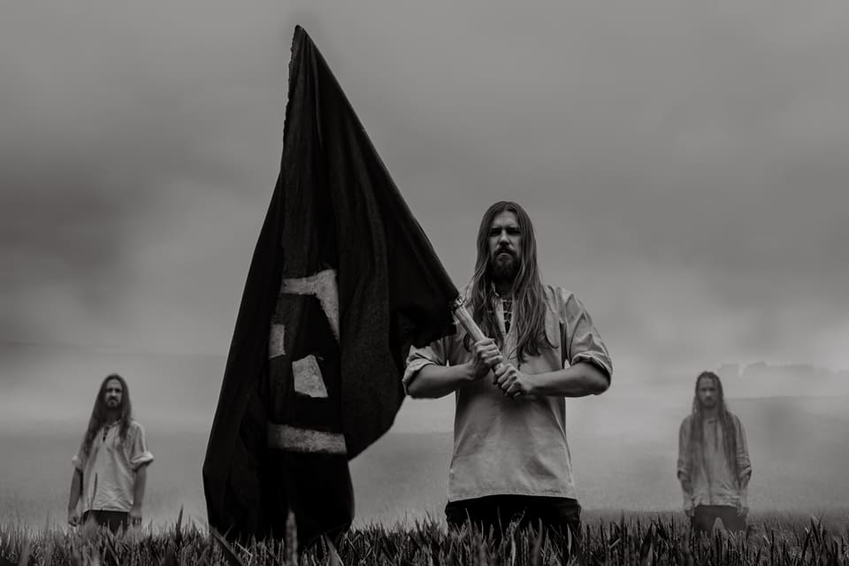 Varmia presenta su próximo videoclip «Der tot Adalbert» del próximo álbum, «Lauks»