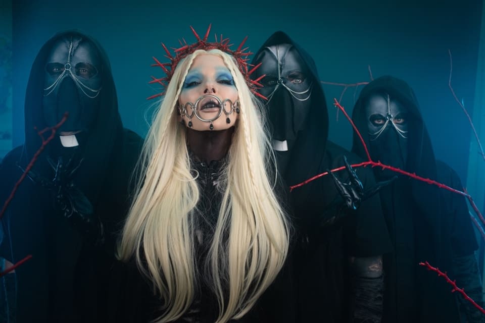 La banda de metal gótico Frayle revela el video musical de “Souvenirs Of Your Betrayal”