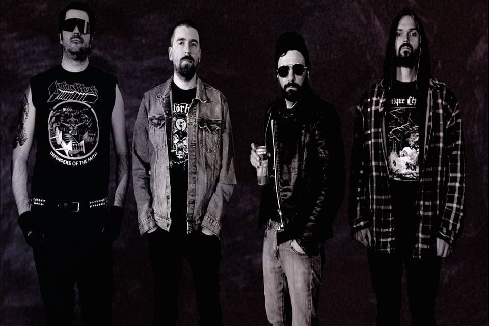 Debut discográfico de los canadienses Ravenspell con el álbum «Obsidian King»