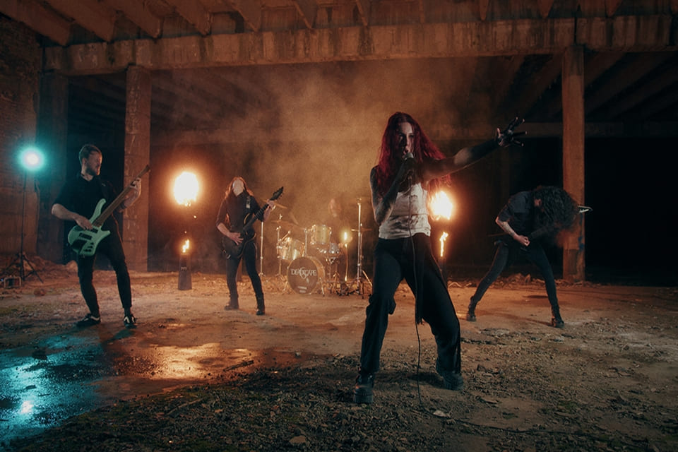 La banda búlgara Deadscape presenta a su nueva vocalista, Krisi Borisova