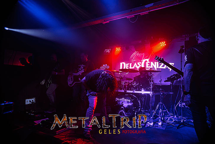 Crónica: ¡DelasCenizas; un concierto presentación de su nuevo disco «El Camino del Lobo», que hizo abrir el baúl de los recuerdos la noche del sábado.!