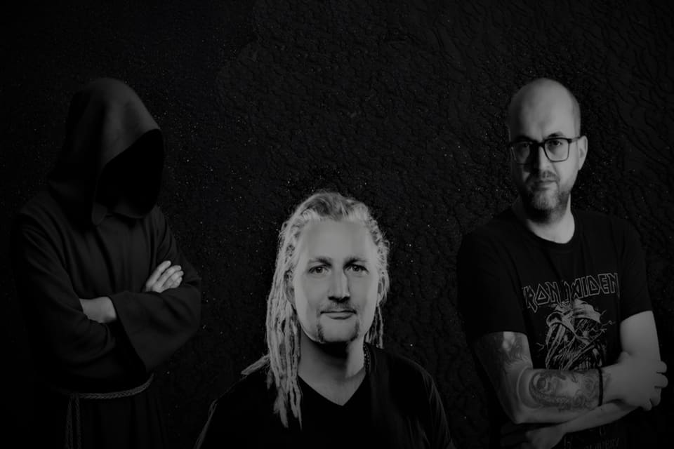 Sanctum Pyre lanzó «He Who Remains», una fusión de power metal con fuertes influencias del metal/rock oriental