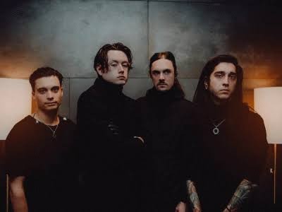 Bad Omens y Poppy unen su energía musical en un nuevo tema, «Doomsday Horizon».