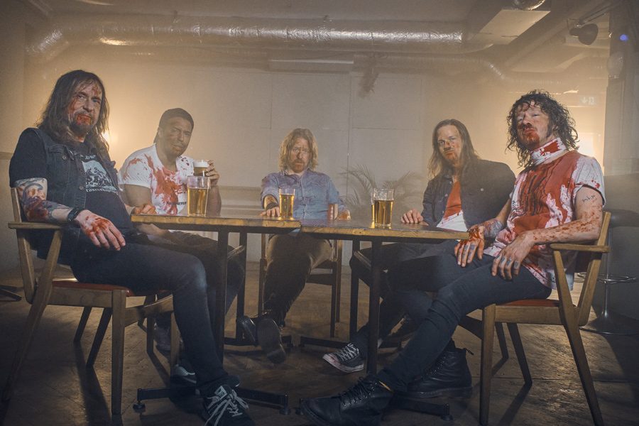 La banda sueca Bombus se enorgullece de anunciar su nuevo álbum, «No Magic», que se lanzará a principios de 2027