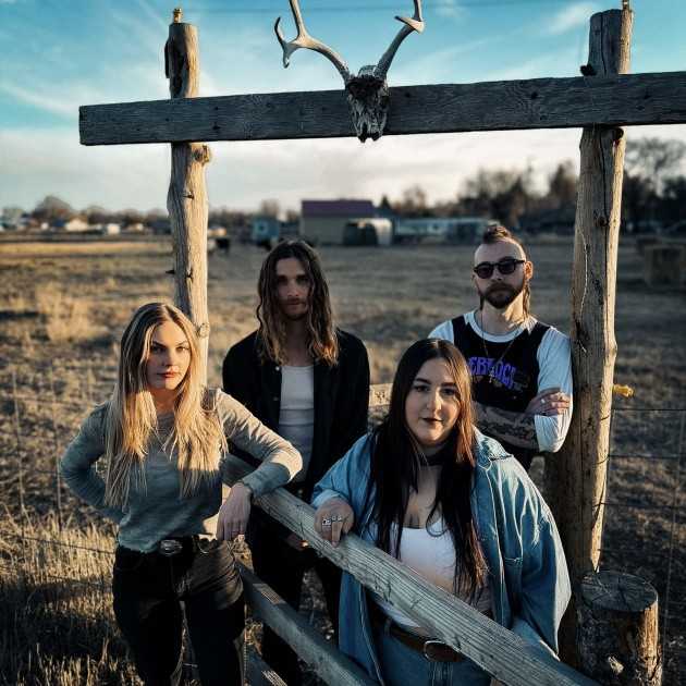 Spirit Mother presenta “Stranger, You Are”, su nuevo video lyric