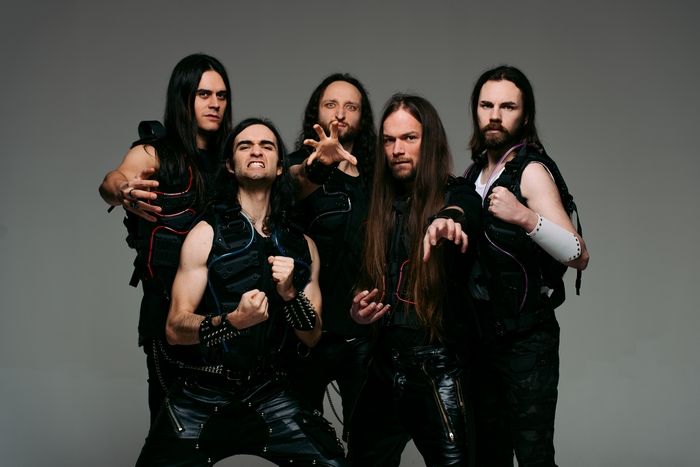 Los heavy/power Crystal Throne estrenan el videolyric de «Children of Ruins» junto a los detalles de su álbum «Chantry Of Sacrifice»
