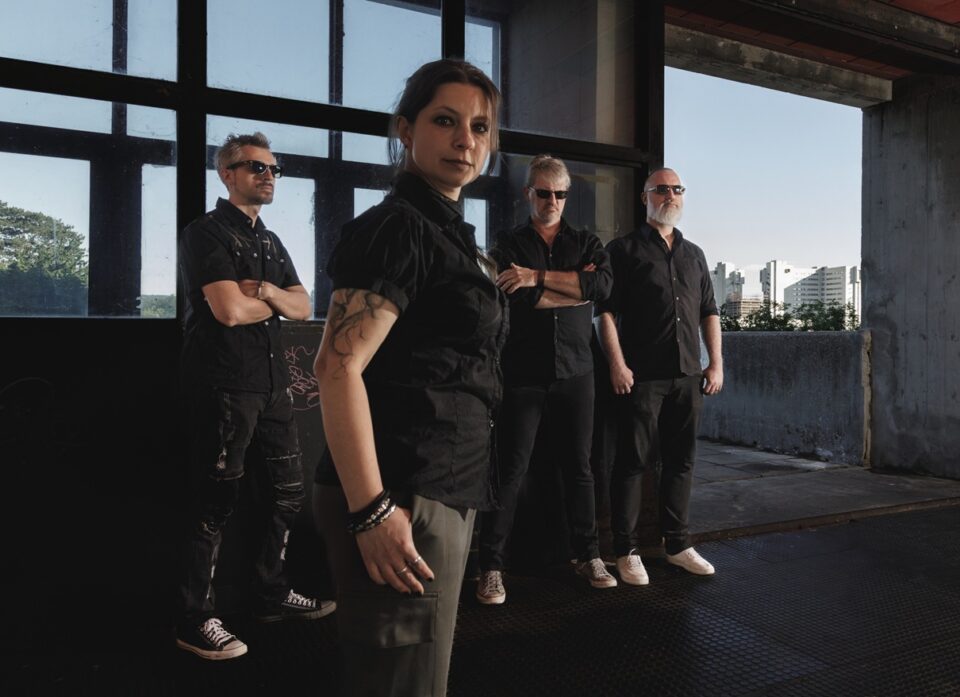El potente grupo Red Code presenta su nuevo sencillo y videoclip de «Toxic Karma»