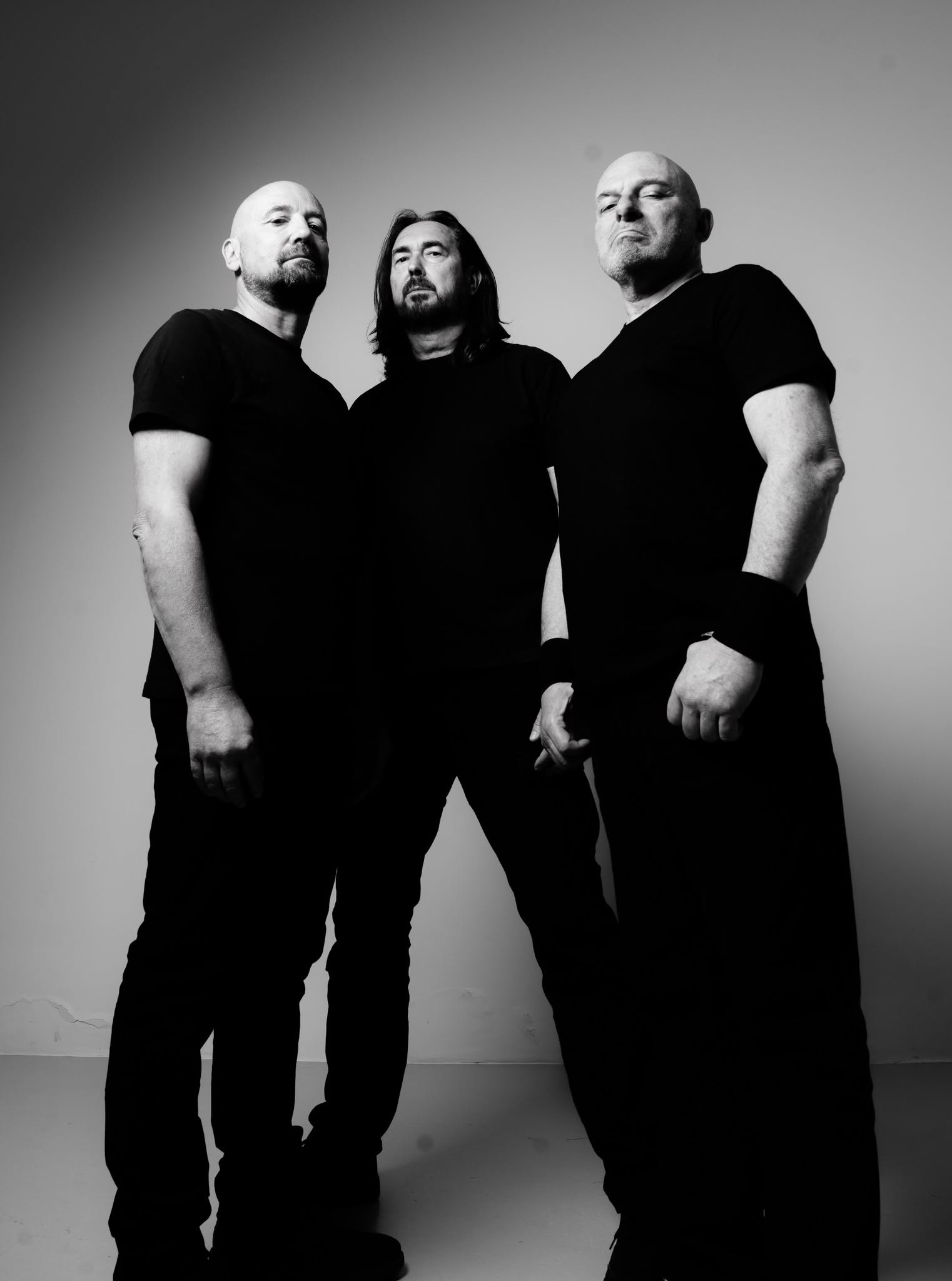 Coroner lanzará un nuevo EP titulado “Ex Nucleo: The Remastered Extraction” el 18 de septiembre