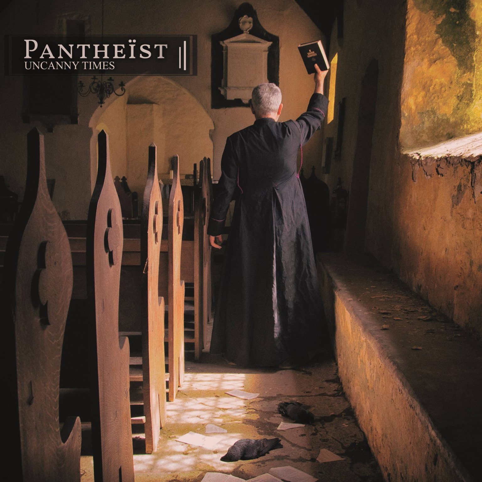La banda británica de Doom Metal Pantheist lanzará su séptimo álbum de estudio, titulado “Uncanny Times”, el 30 de octubre