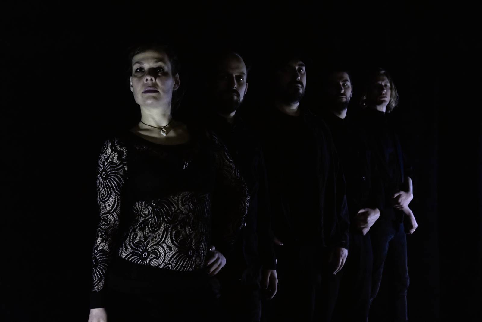 Lykka presenta su nuevo sencillo «At His Behest» de su álbum debut «Light Eater»